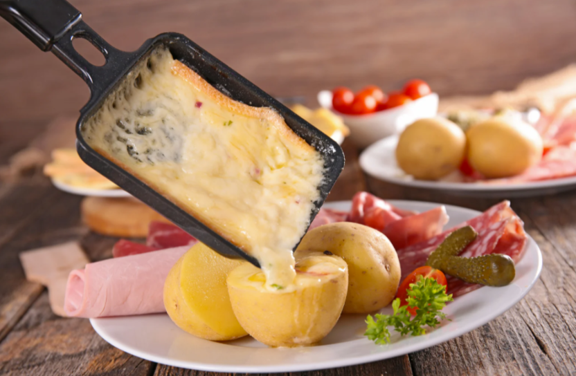 Raclette combien de fromage par personne